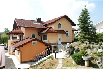 How Do Colored Stone Tiles Cool And Insulate Buildings?